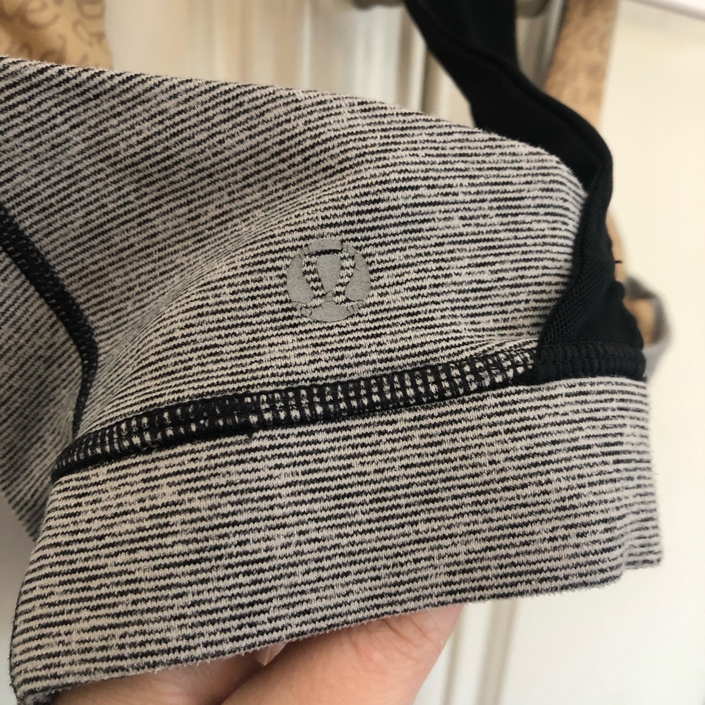 Lululemon Athletica women’s sports bra 🍋 - Picture 8 of 11